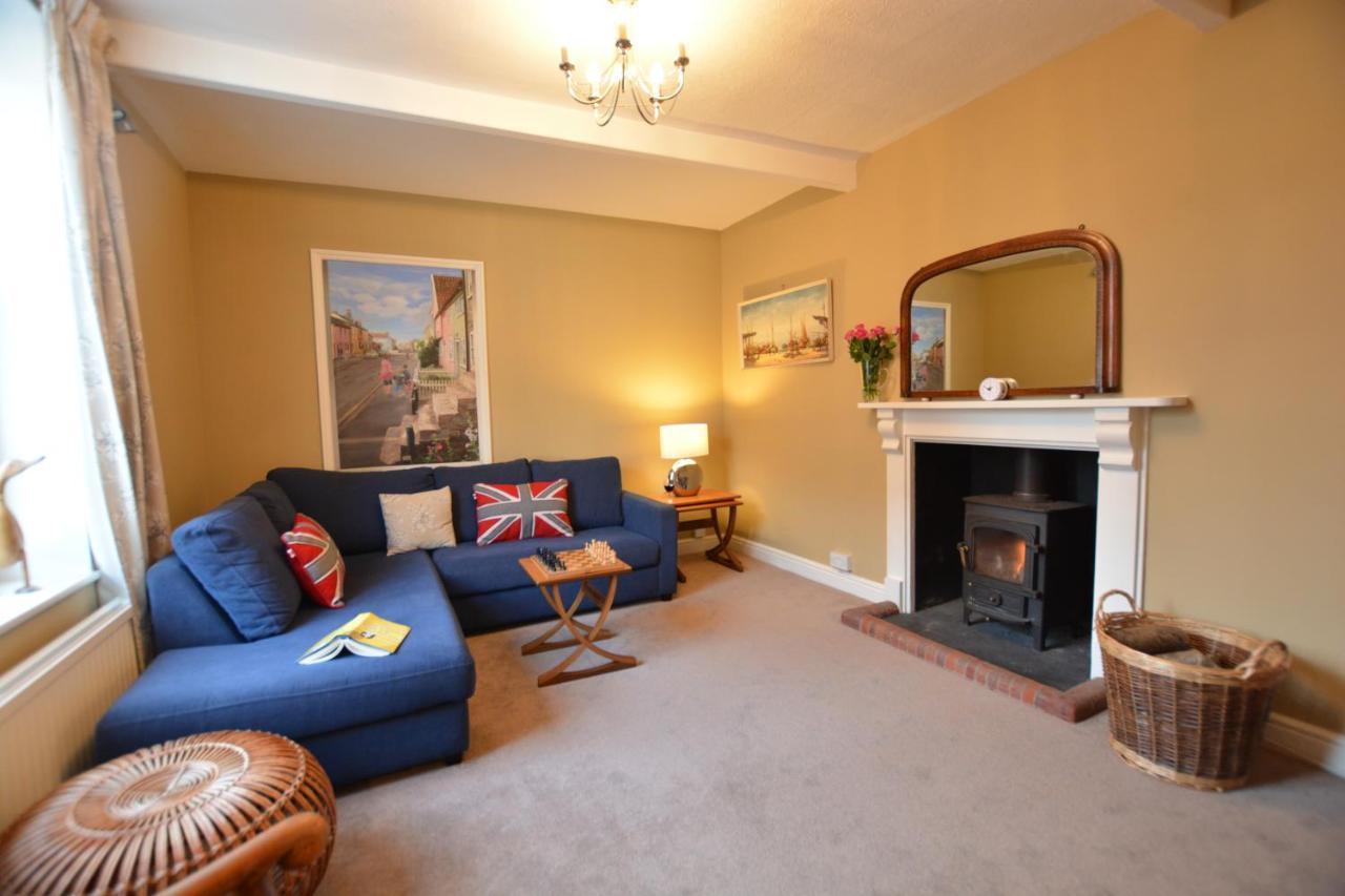 Gosfield Cottage, ออลบะระ ภายนอก รูปภาพ
