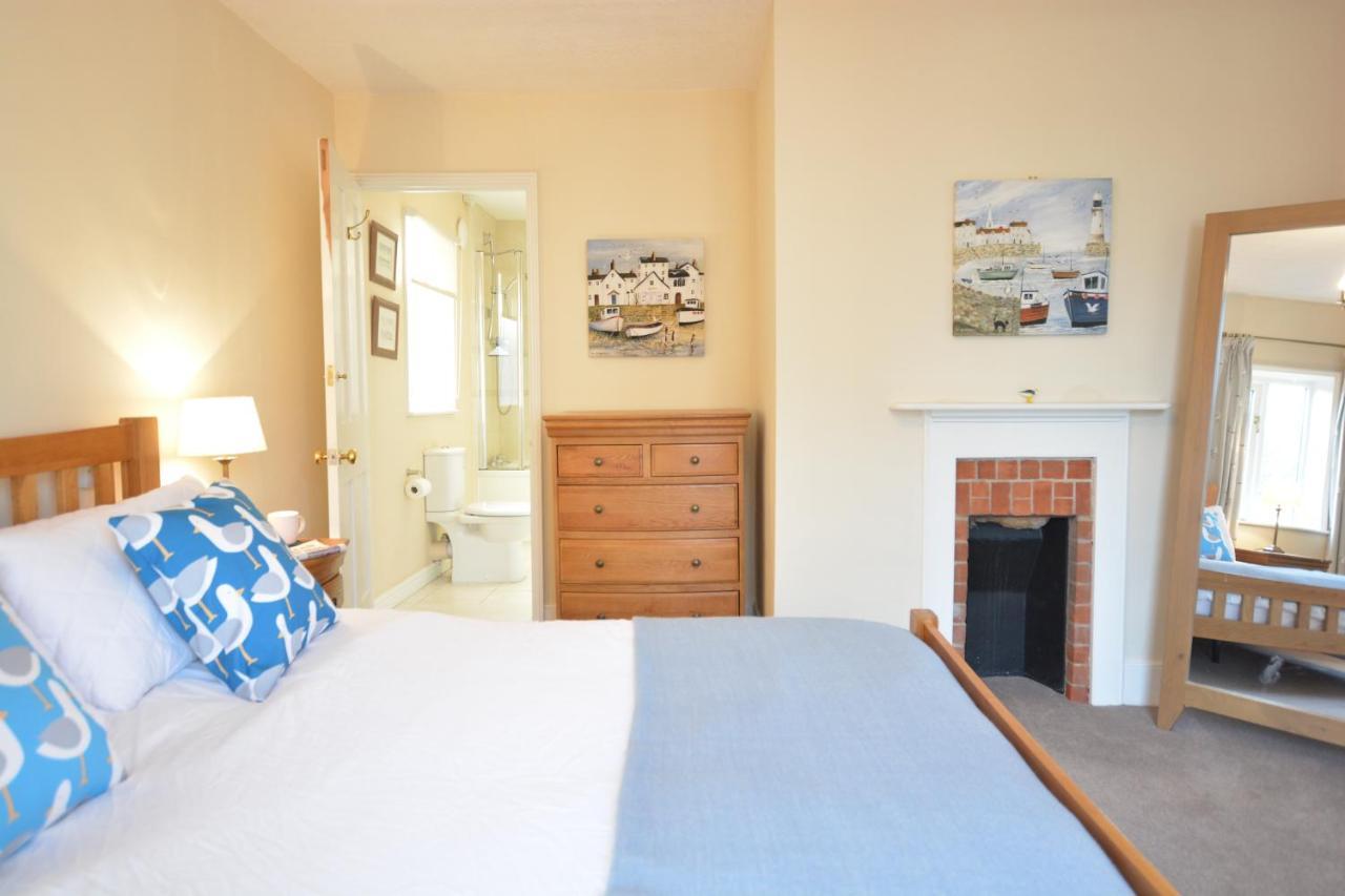 Gosfield Cottage, ออลบะระ ภายนอก รูปภาพ